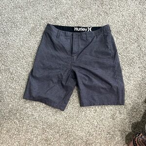 Grey Hurley golf ahorts